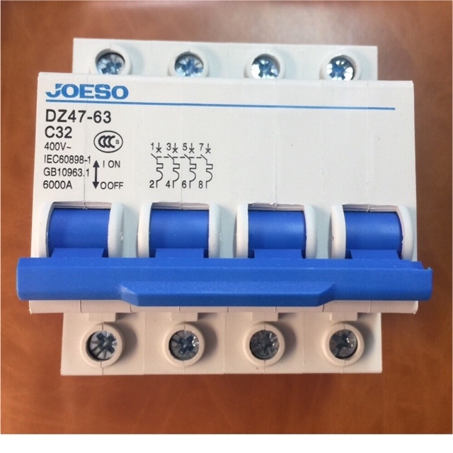 Aptomat D247 - 63 4 pha 600A