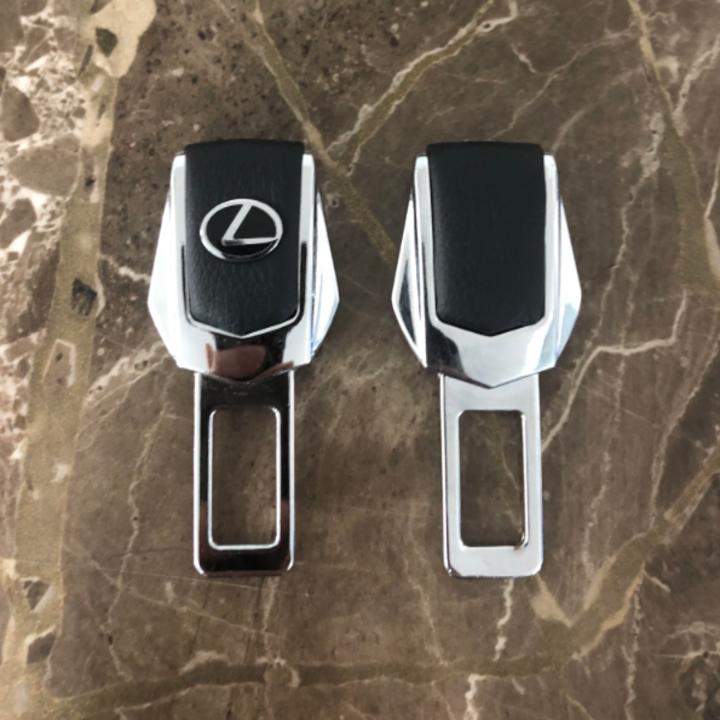 01 chiếc Chốt khóa dây đai an toàn dành cho xe ô tô LEXUS.