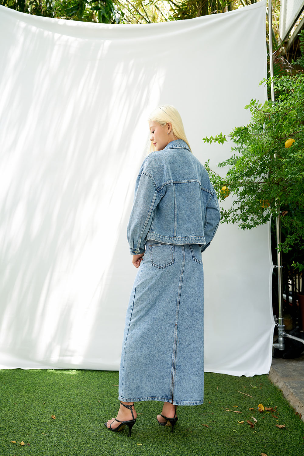 DOTTIE - Chân váy denim xẻ lai - S0170