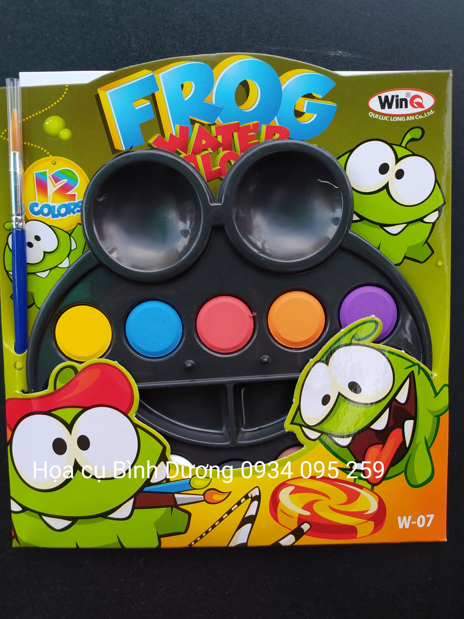 Màu nước nén Con Ếch W-07 WinQ (12 Màu) tặng kèm tranh tô màu và cọ