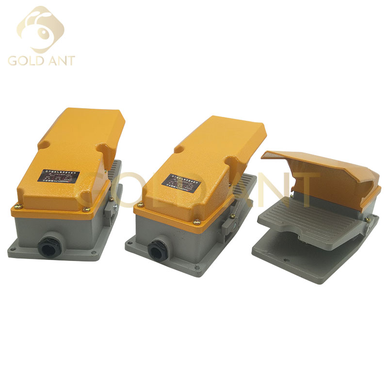 Công tắc đạp chân