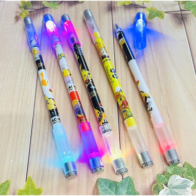Bút pokemon xoay đèn led 3 cái/ bút spinner giảm stress pokemon