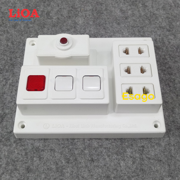 Bảng điện nổi LiOA 15A có 3 ổ cắm 2 công tắc 1 đèn báo màu đỏ