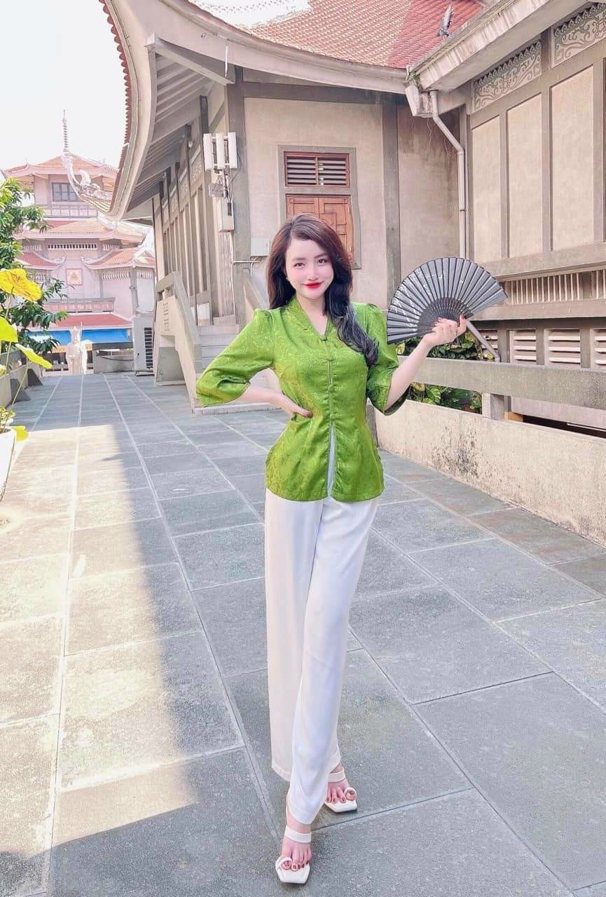 ÁO BÀ BA GẤM CỔ TIM TAY PHỒNG