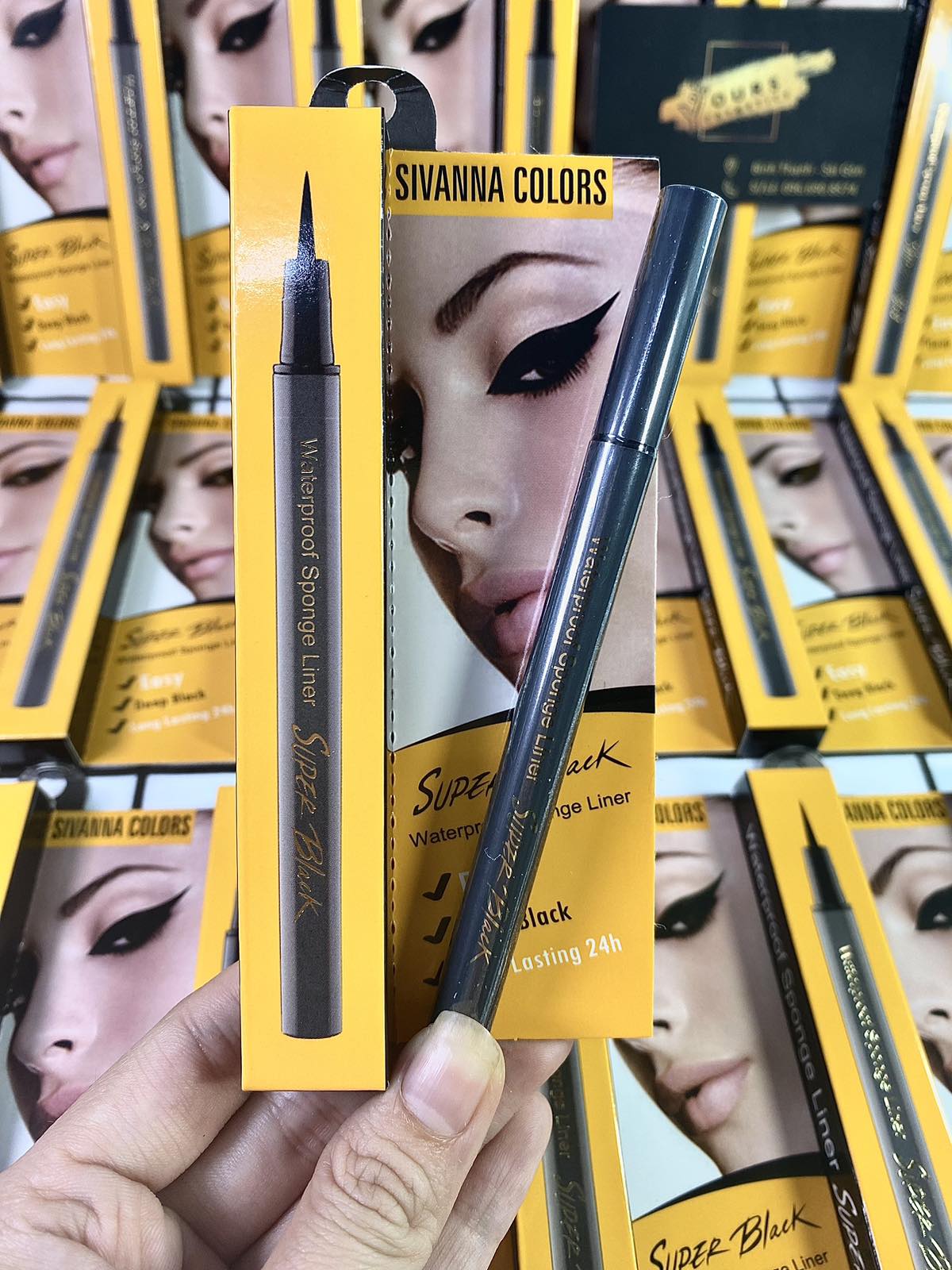 Bút Kẻ Mắt Nước Không Trôi Sivanna Super Black Eyeliner Màu Đen