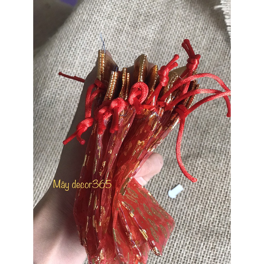 Túi lộc đỏ đựng gạo muối, trang trí tết