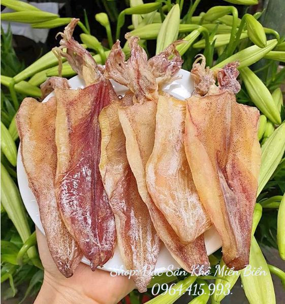 1Kg MỰC KHÔ (size 30-35con/kg)