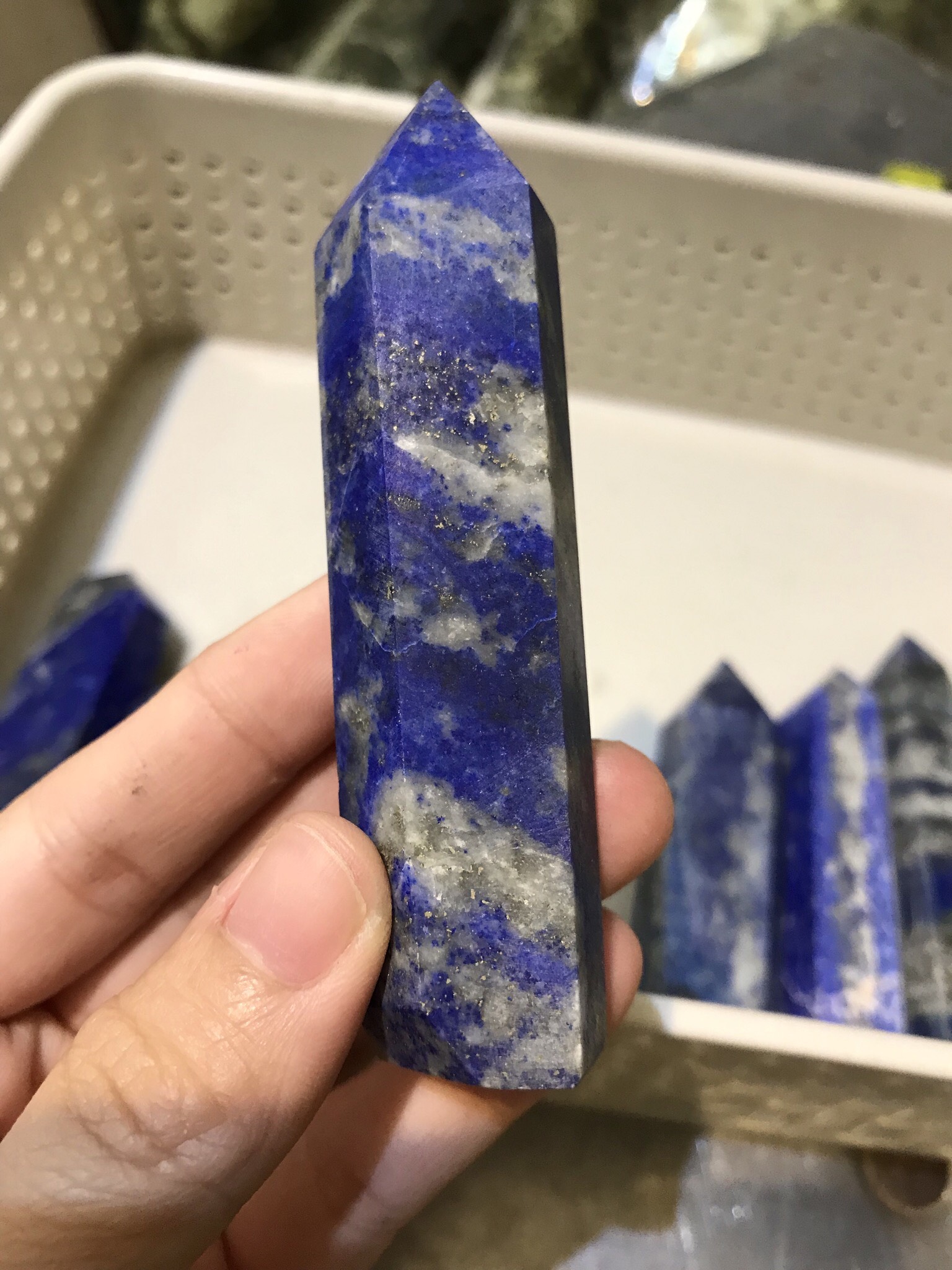 Trụ đá thanh tẩy màu xanh dương - trụ lapis lazuli