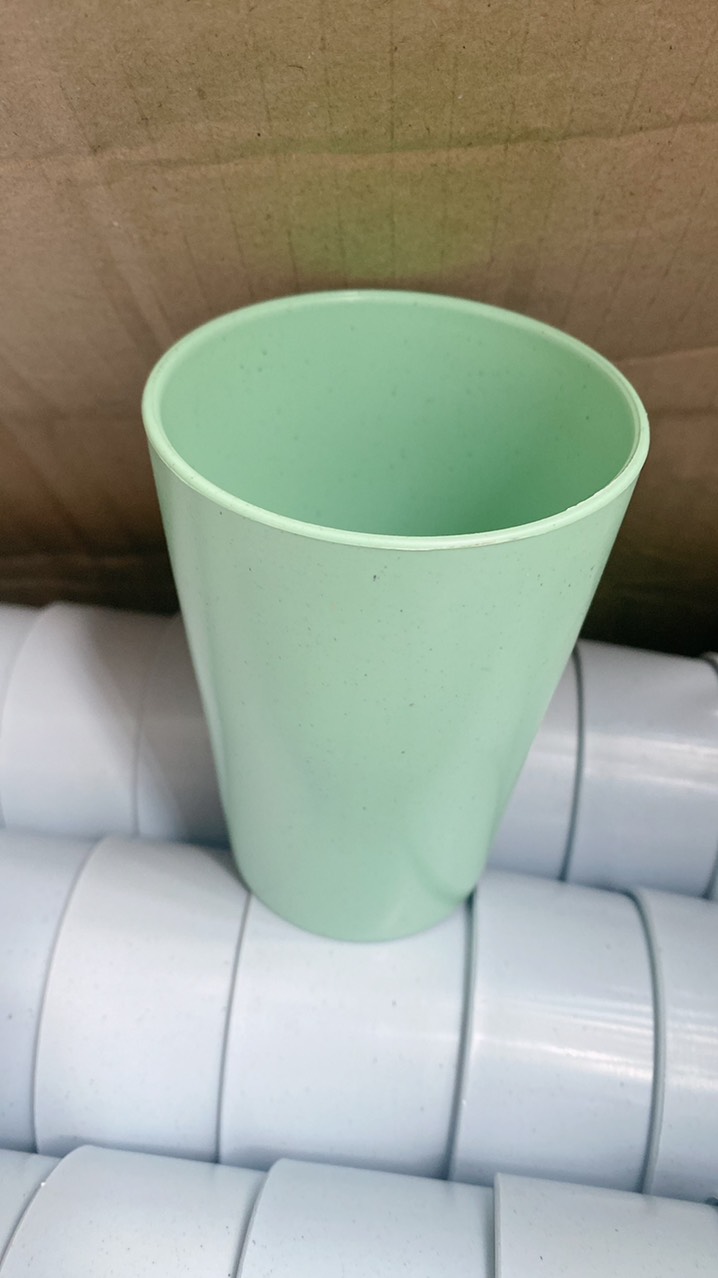 Ly Lúa mạch Màu Pastel