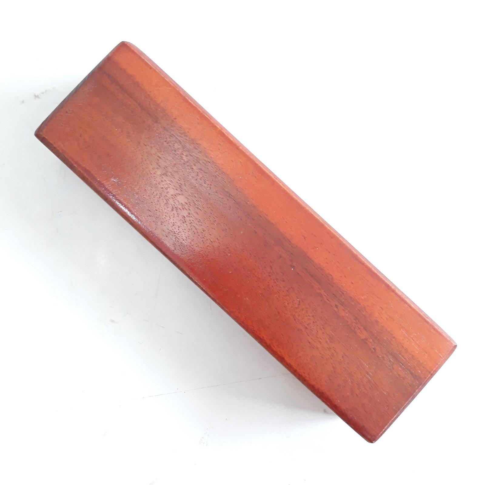 Gỗ ủi đồ phủ bóng