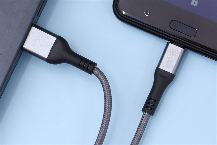 New nice like new 100%-99% original xmobile micro cable 12 months warranty