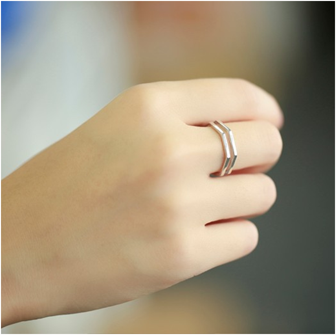 Nhẫn góc cạnh độc đáo