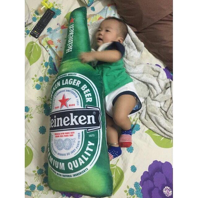 Gối ôm hình chai bia Heniken, gấu bông Chai Bia Thú Nhồi Bông Quà Tặng Cho Mọi Lứa Tuổi
