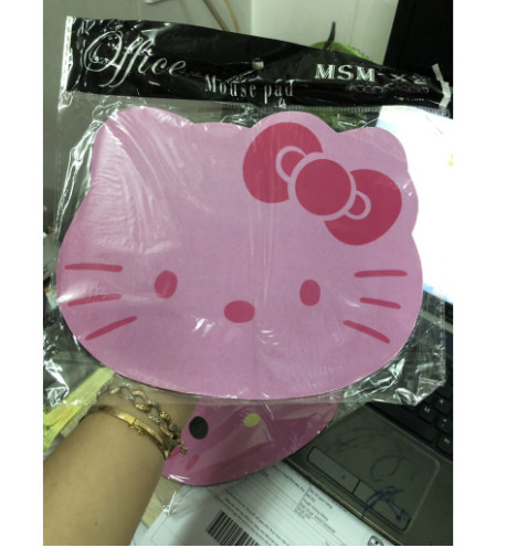 Bộ chuột có dây và miếng lót kitty, mẫu trái tim