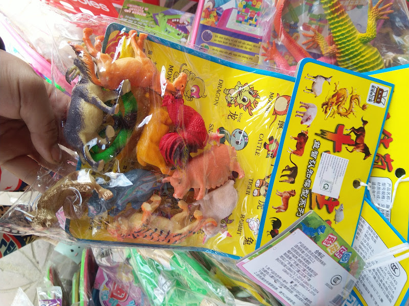 Đồ chơi mô hình 12 con giáp