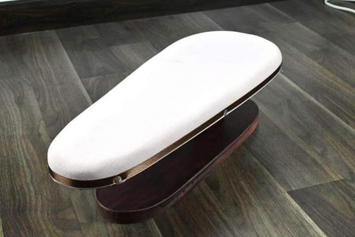 Con ngựa dùng để ủi quần áo