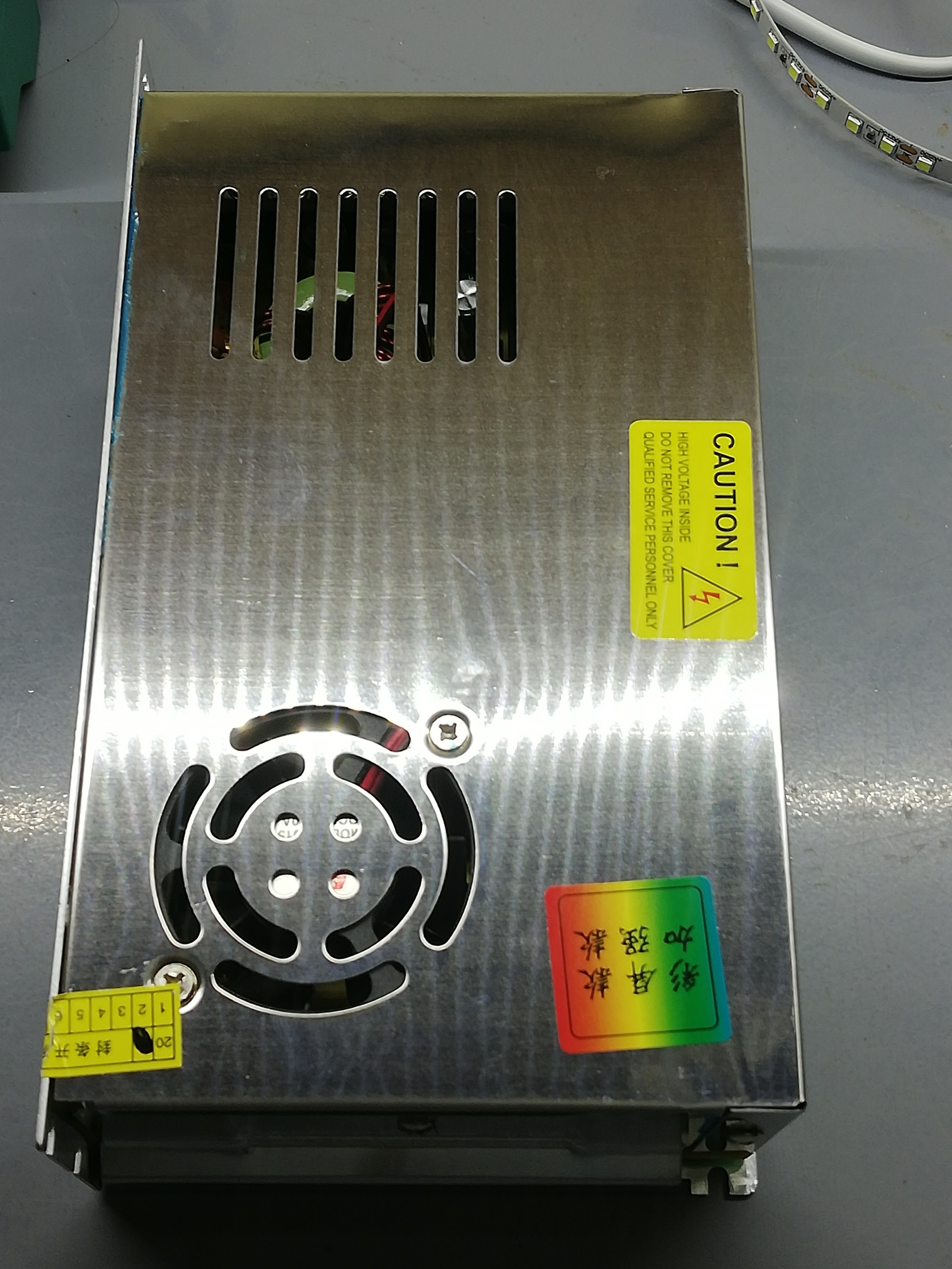 Nguồn Led 5v 60a tem 7 màu, đủ công suất (Nguồn 5v60a 300W trong nhà có quạt tản nhiệt)