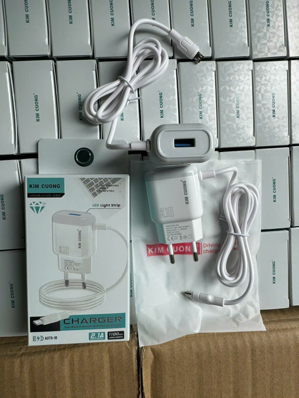 Cóc sạc kim cương liền dây kmg810 kmg812 812