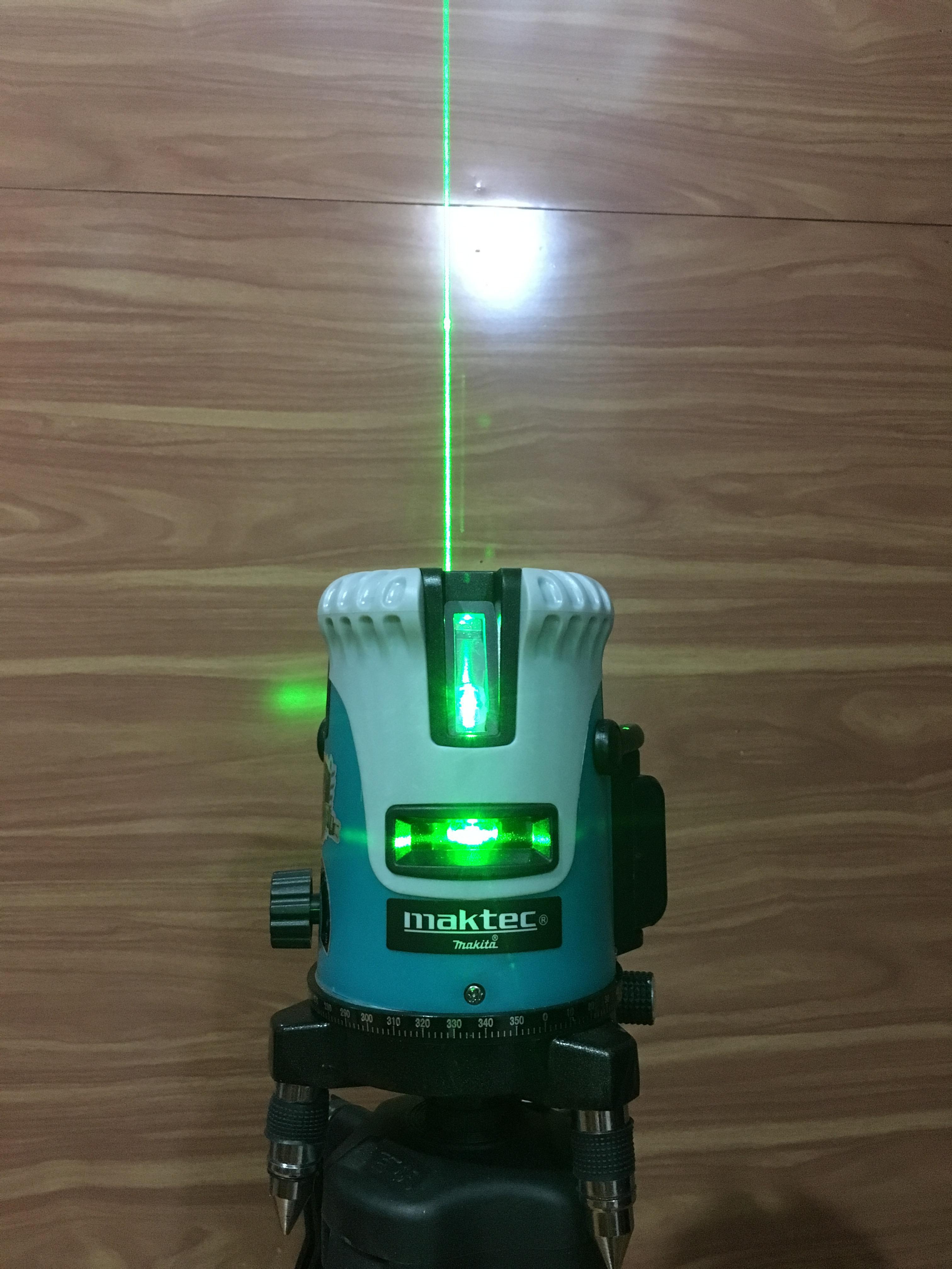 Máy cân mực laser Maktec 5 tia xanh