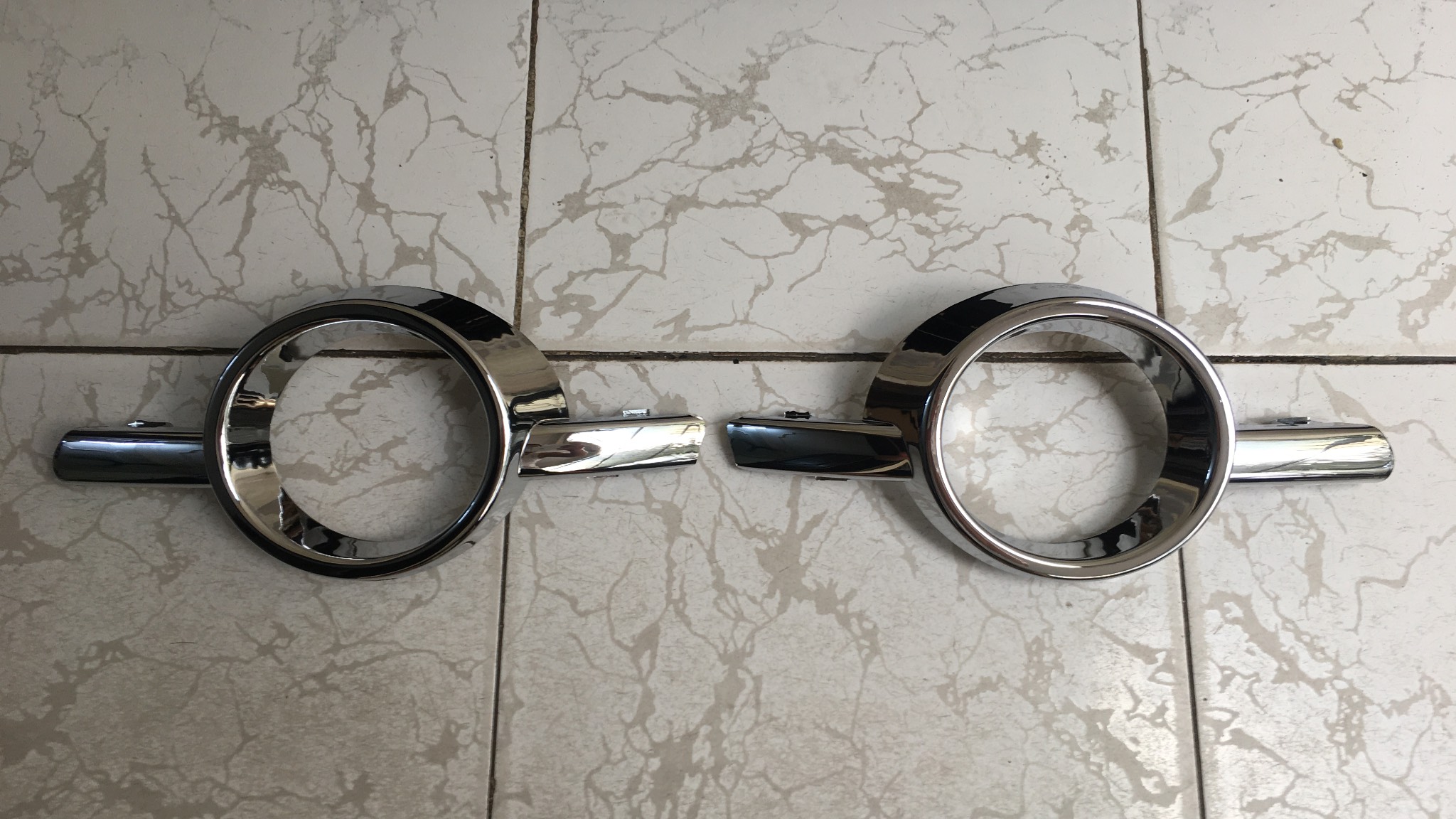 Ốp đèn gầm cản trước dongben x30&t30