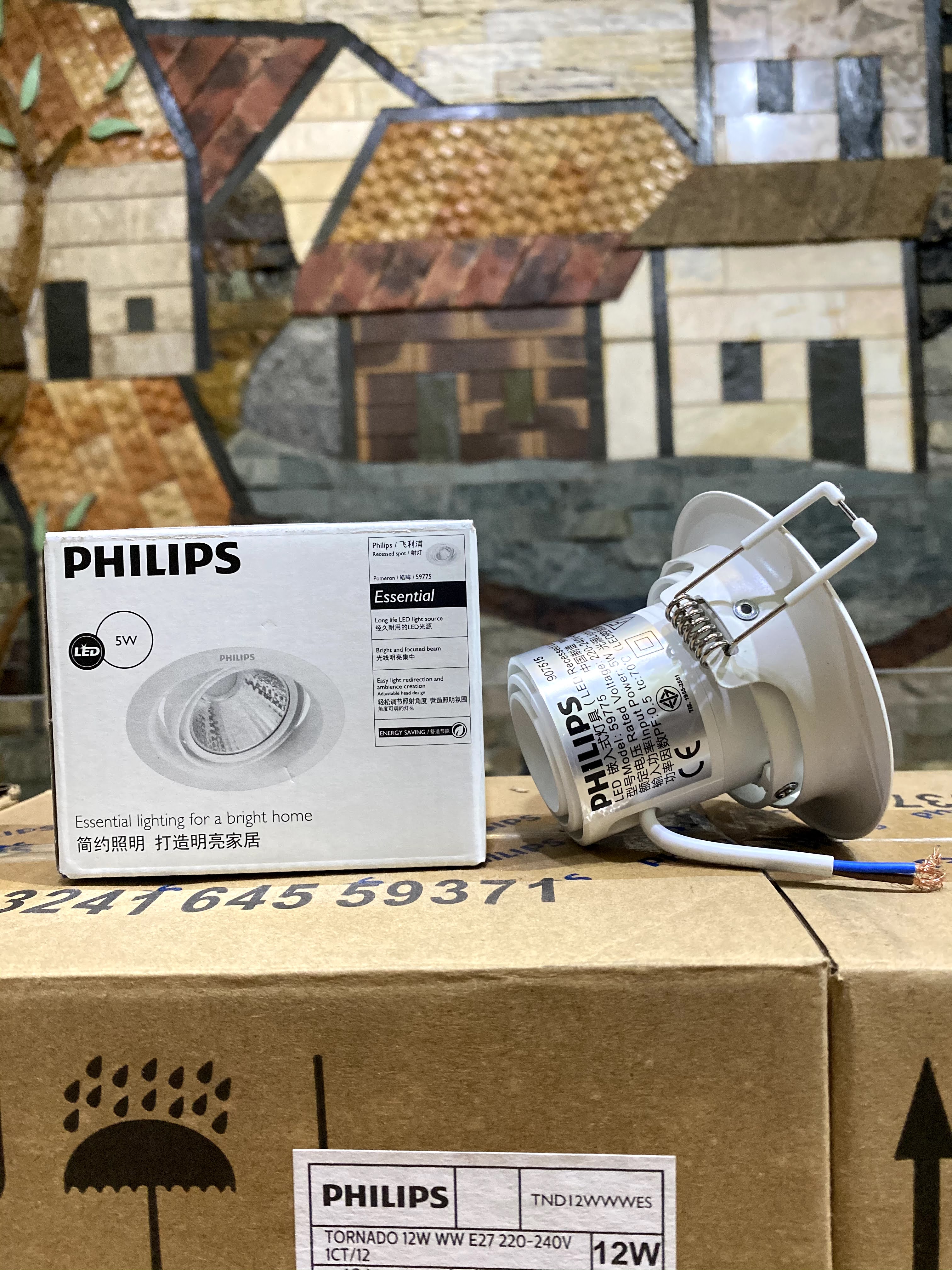 Đèn Spotlight âm trần 5w Philips 59775 Pomeron