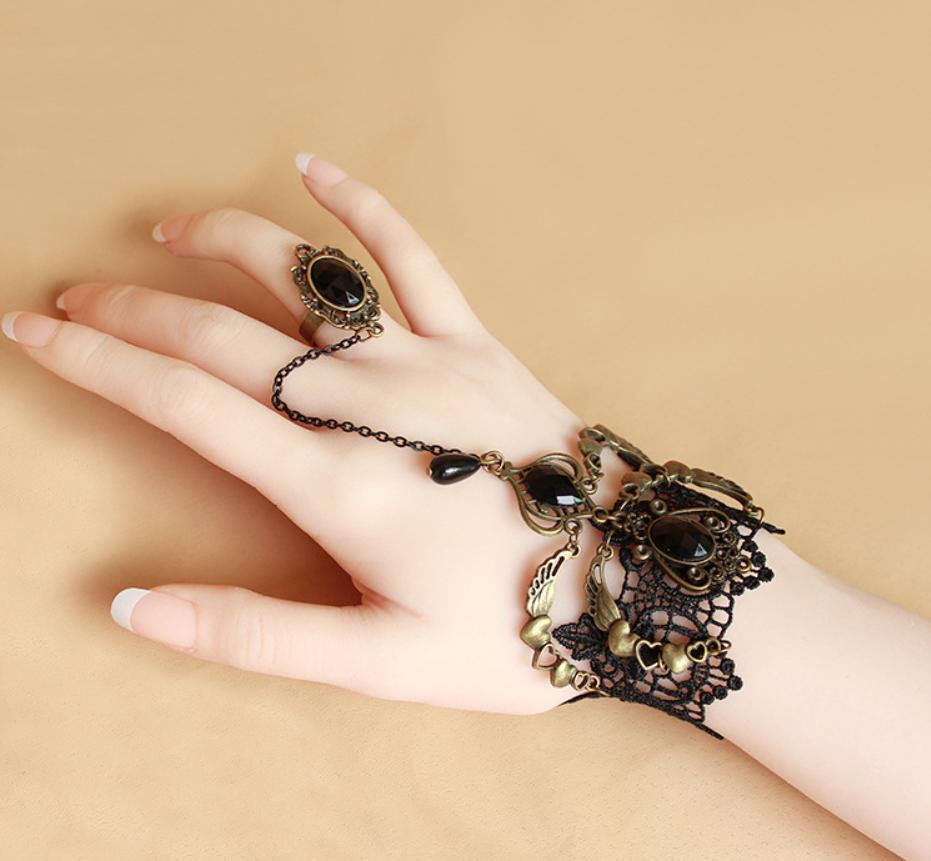 [HCM]Vòng tay nữ choker hình trái tim cổ điển