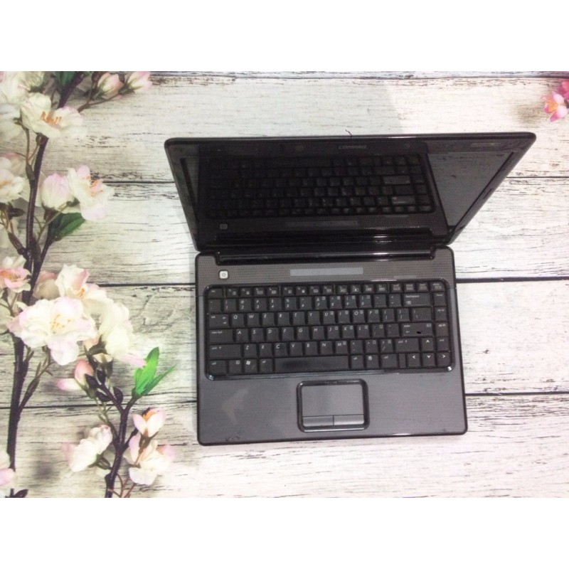 Laptop Cũ HP V3000 Co 2,VGA Intel Hình Thức Đẹp Cam Kết Còn Zin