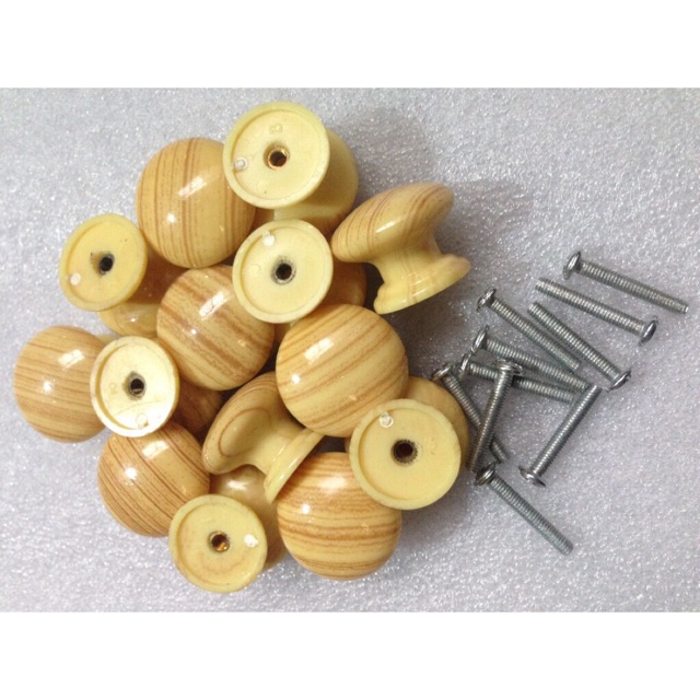 Núm tủ giả gỗ các loại có kèm vít - giá 10 chiếc