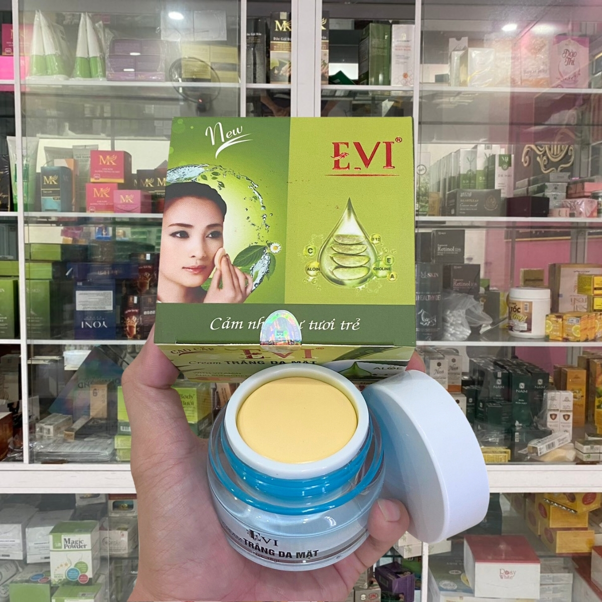 Kem dưỡng trắng da mặt EVI (15g)