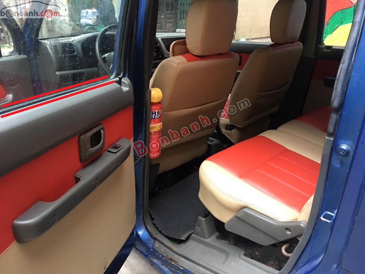 Nẹp chân kính trong Suzuki Wagon R+