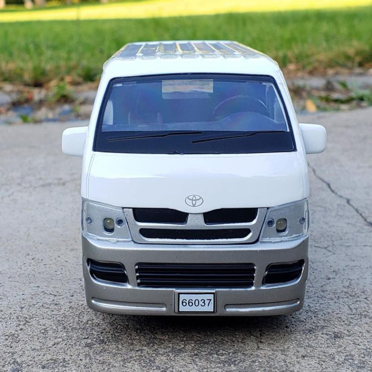 Mô hình xe Toyota Hiace 1:32 Proswon