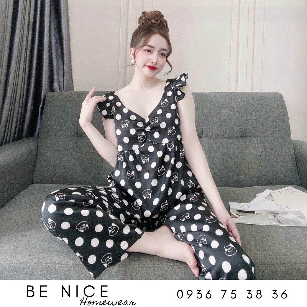 Set lụa dài mặc nhà cổ V tay bèo nhún ngực