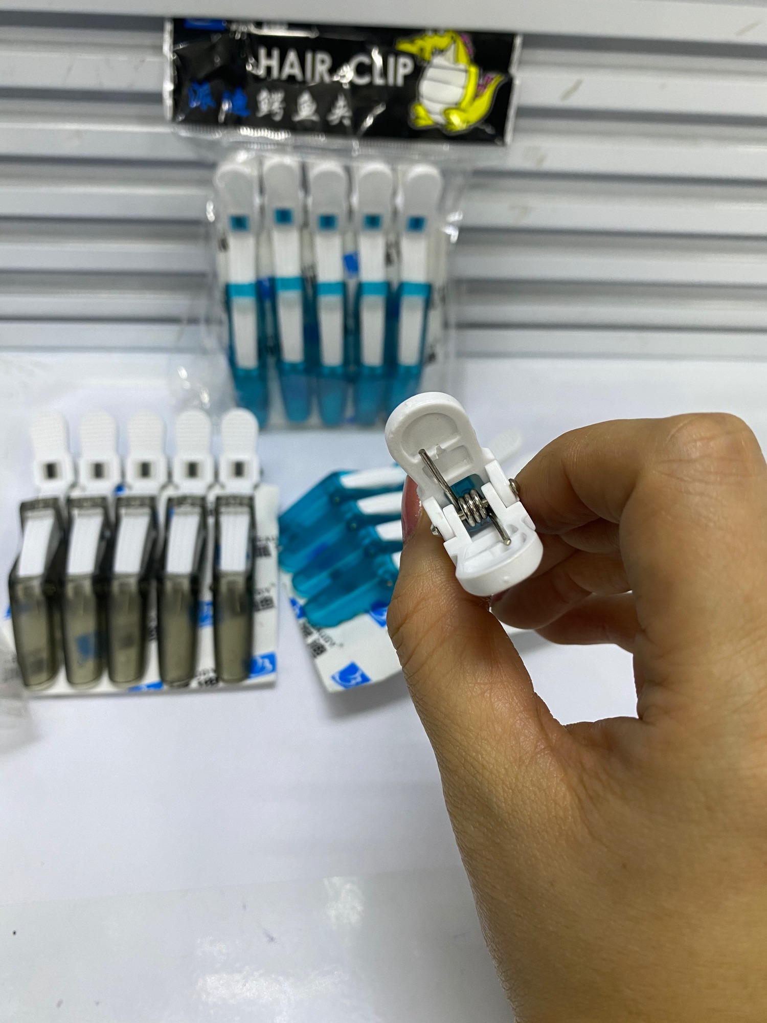 Kẹp vịt cá sấu Beauty