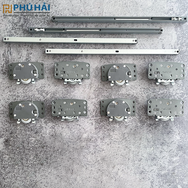 Bộ bánh xe lùa tủ áo giảm chấn Hammer 641