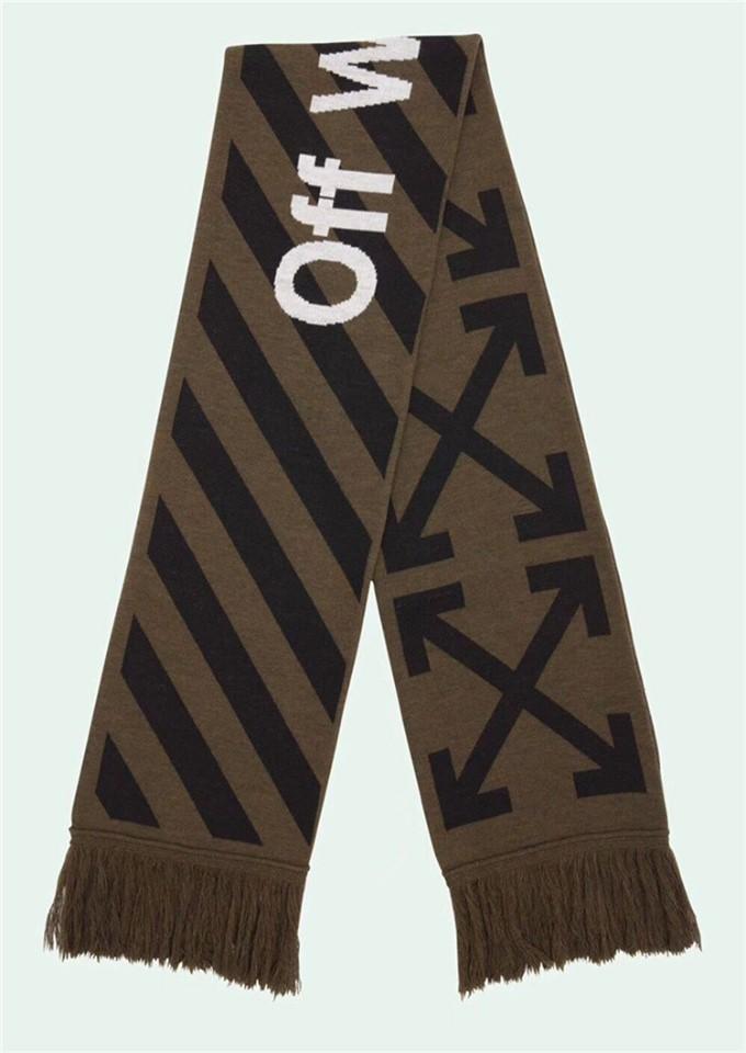 Khăn len Off White