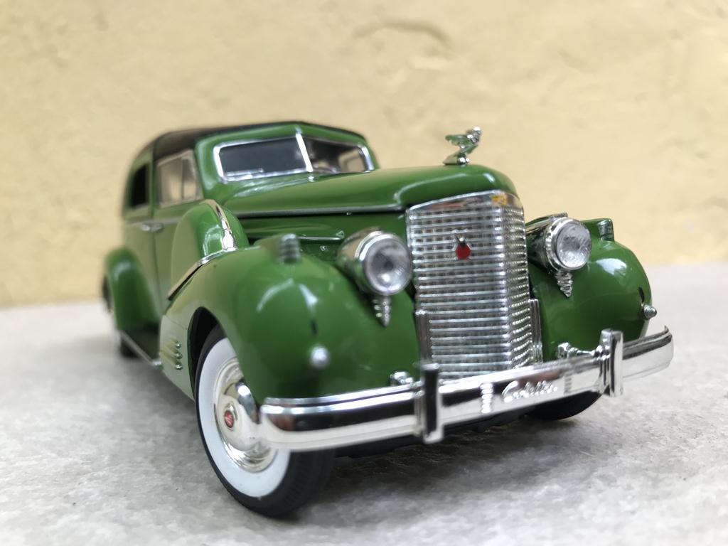 Mô hình xe cổ CADILLAC Eldorado 1959 - 1:32