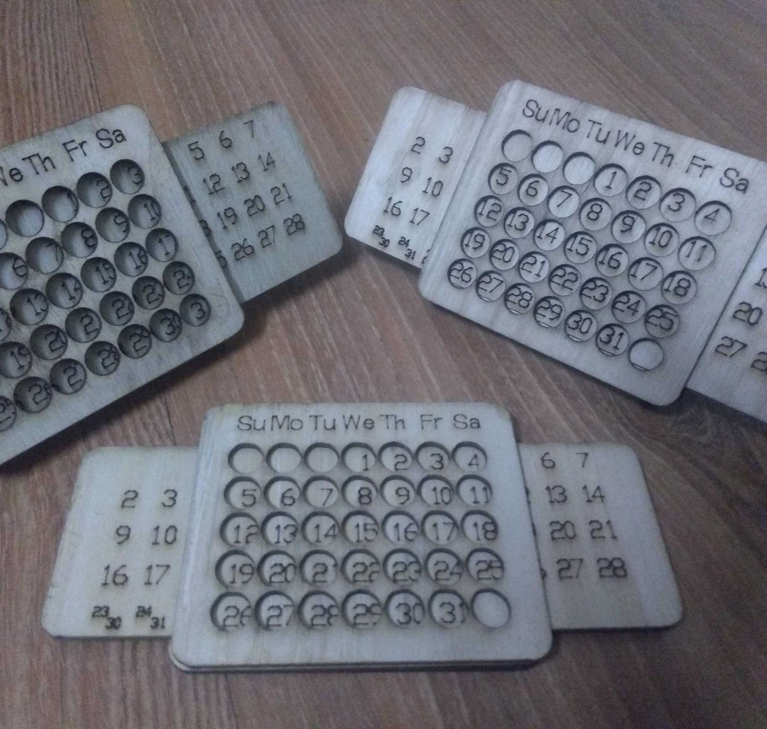 lịch gỗ vạn niên