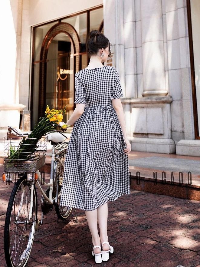 Đầm babydoll caro đen NGADO