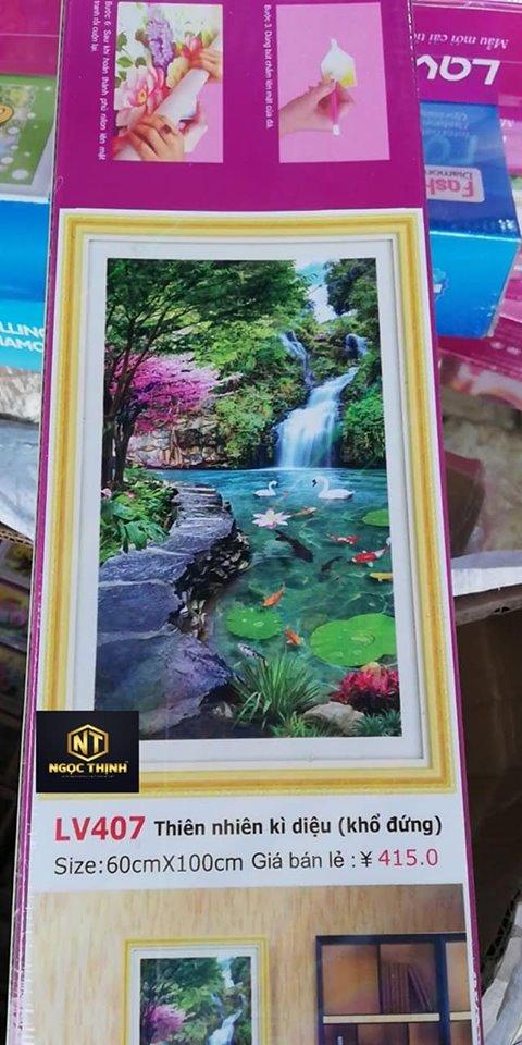 Tranh đính đá thiên nhiên kỳ diệu khổ đứng LV407 Kich thước 100x60cm