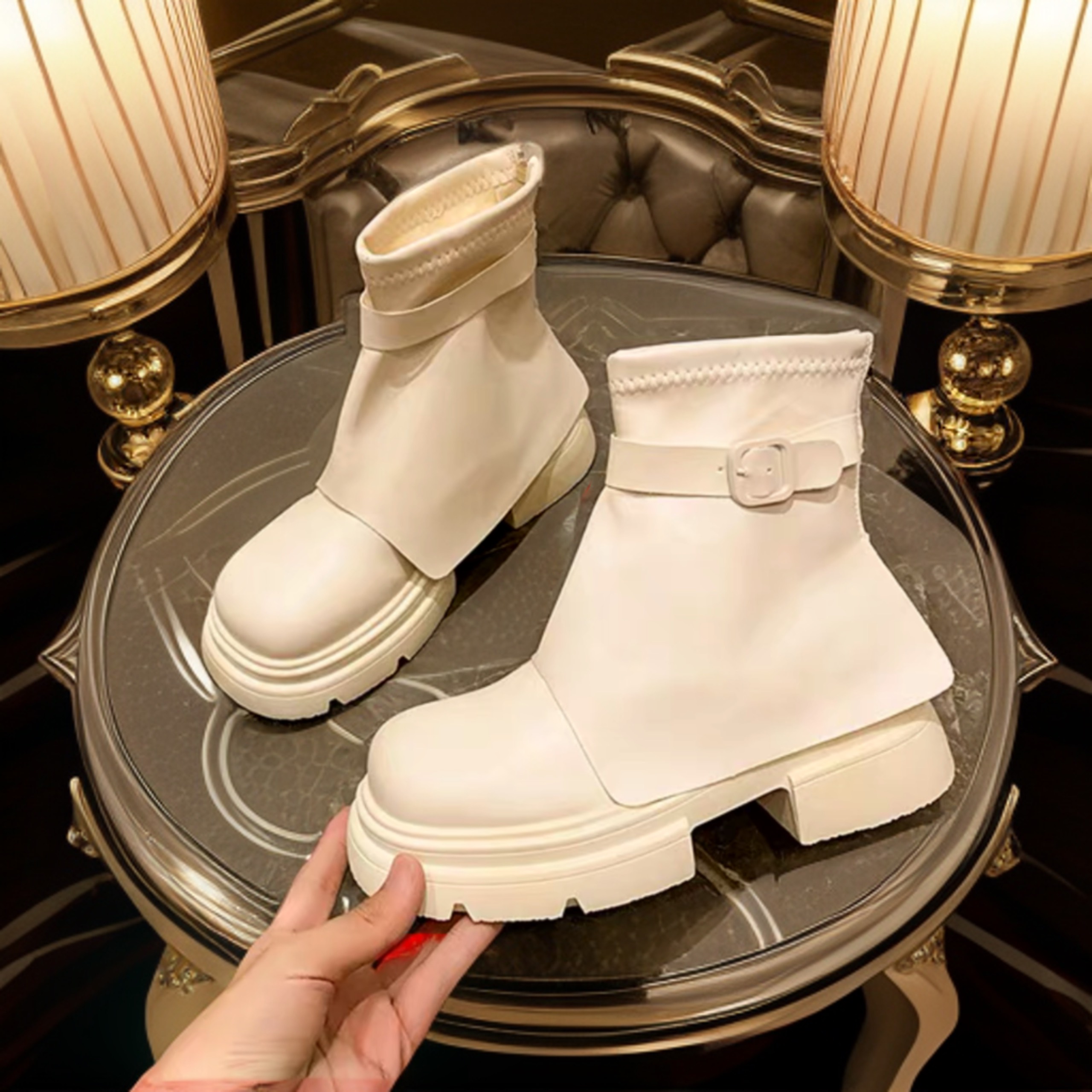 [SIÊU SALE NĂM MỚI] Bốt nữ cổ lửng lót nỉ thời trang đế 5cm Moon
