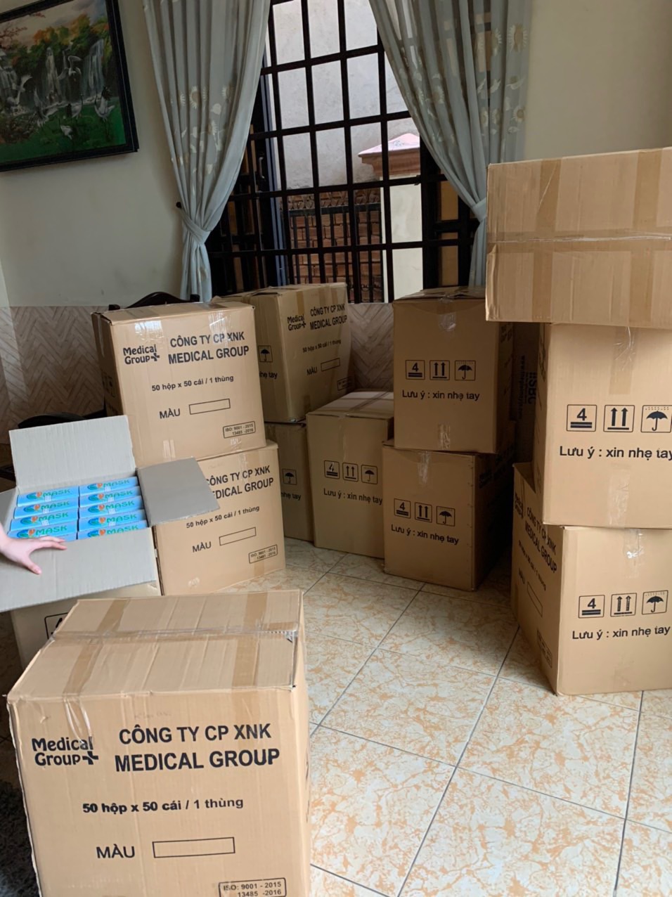 Khẩu trang 4 lớp