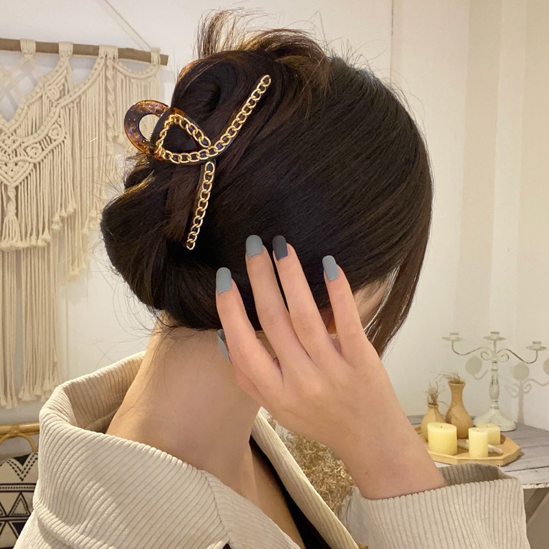 Kẹp Tóc Răng Cưa Viền Xích