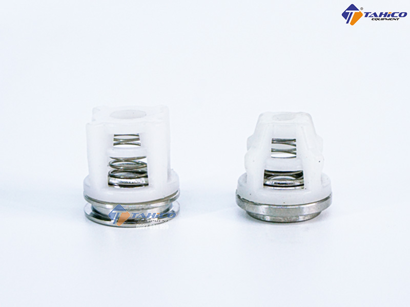 Van 1 chiều máy rửa xe cao áp T2200MC trên