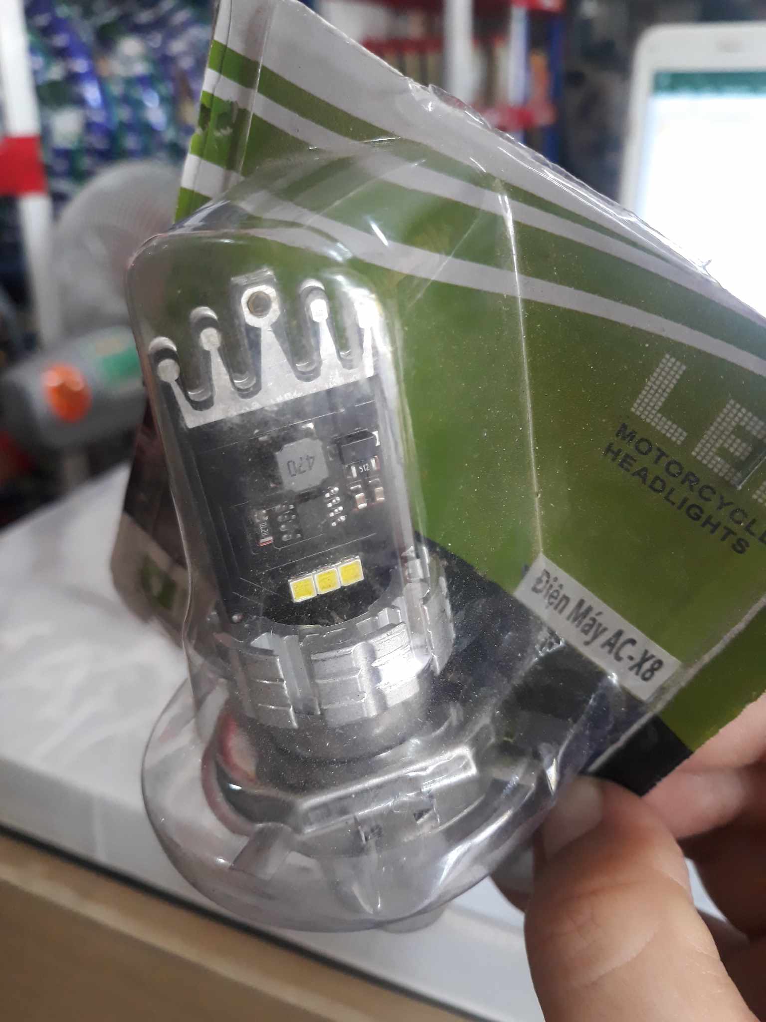 Đèn Led Gương Miện dành cho xe máy RS (3 chân)