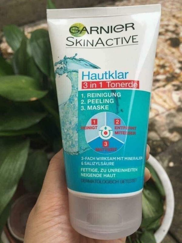 Sữa rửa mặt Garnier Đức