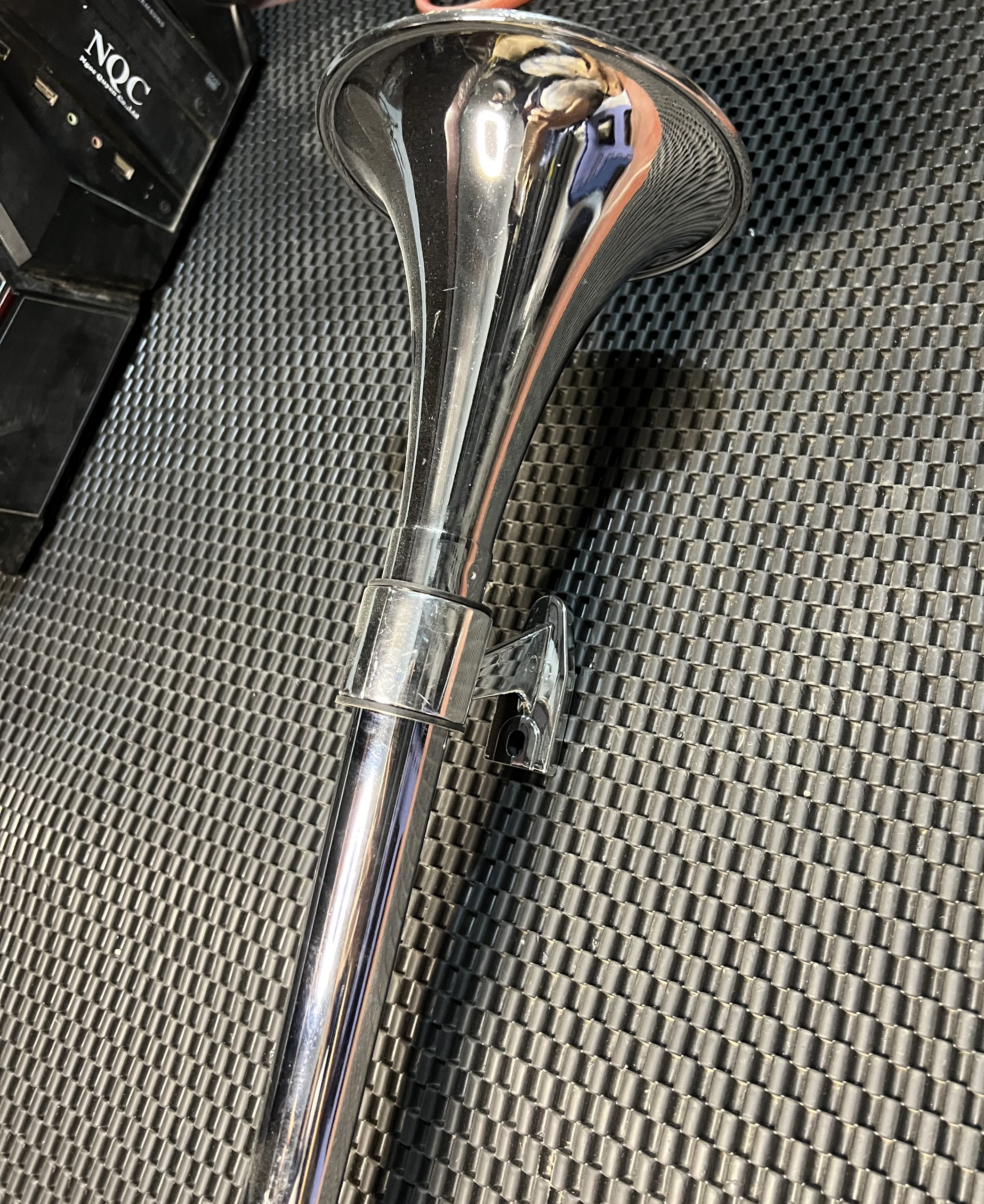 Còi hơi 70cm