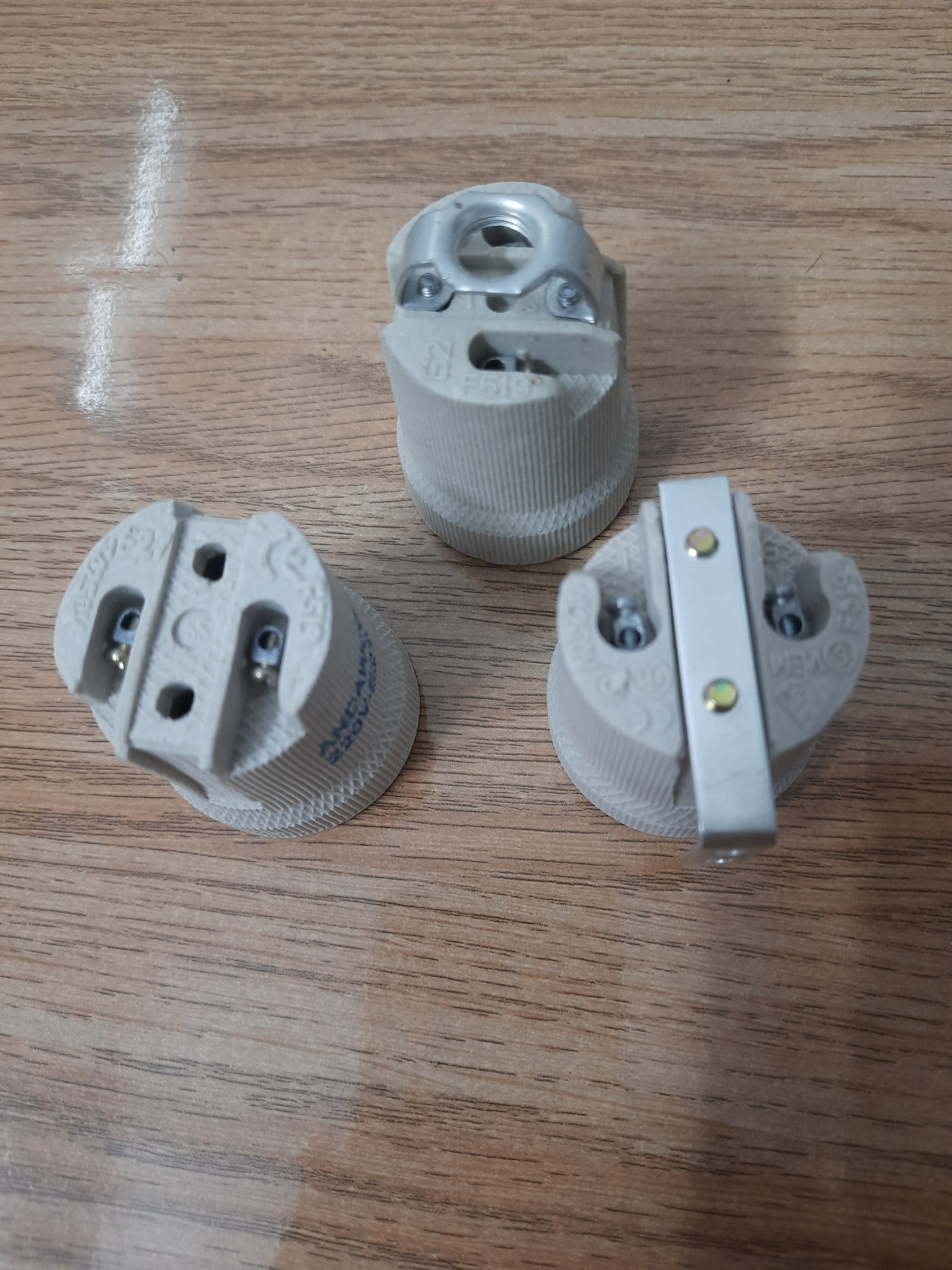 Đui đèn sứ E27 chịu nhiệt cho đèn hồng ngoại, đèn trang trí, đèn ngủ