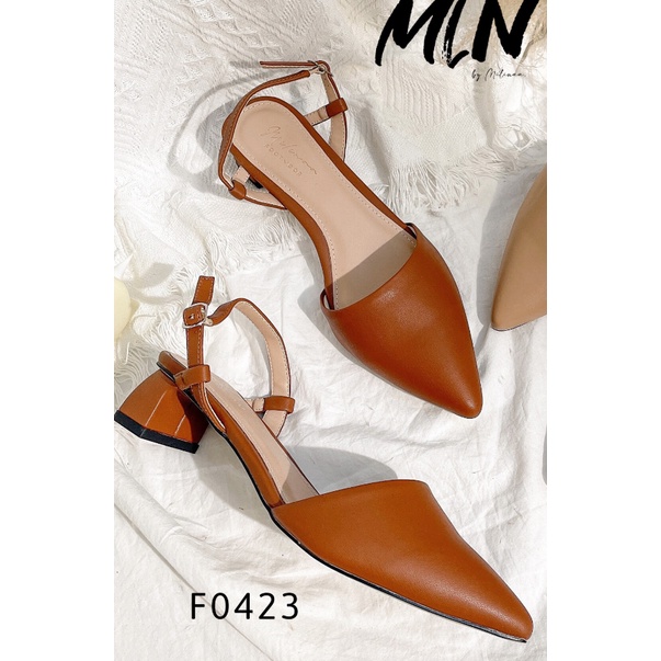 Giày sandal nữ gót lép 4p slingback bít mũi nhọn trơn da mềm f0423