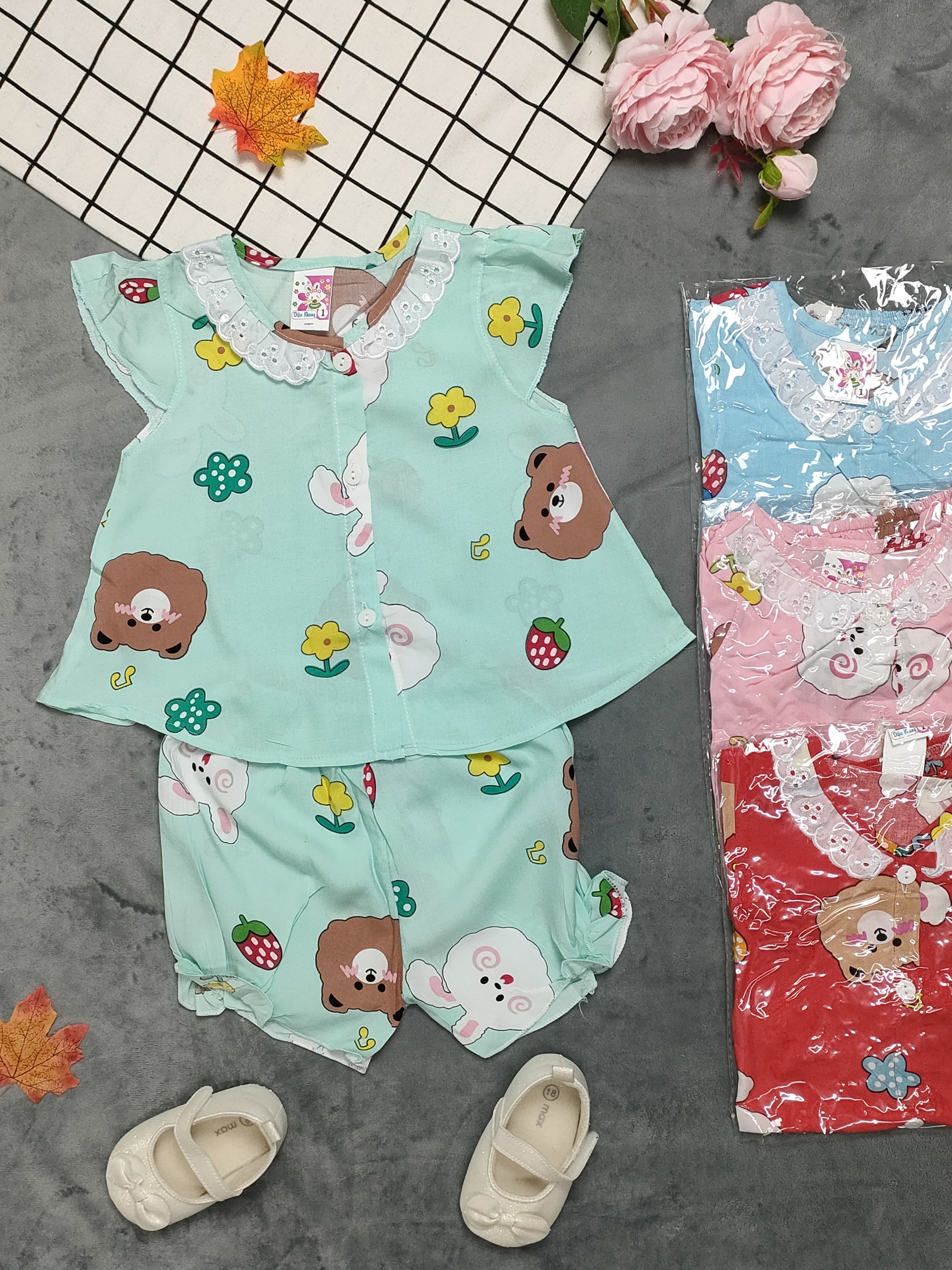 (3 bộ 3 màu 3 họa tiết khác nhau) Combo 3 Bộ Tole Khuy Giữa Bé Gái