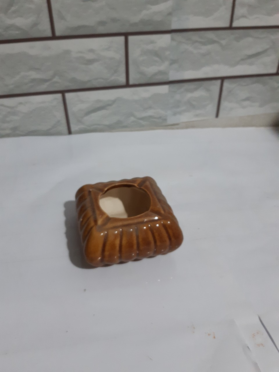 [HCM]Gạt tàn men nâu vuông 5*10 cm